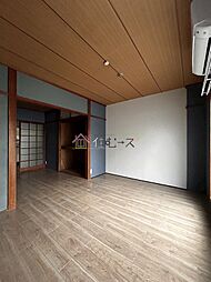 居間