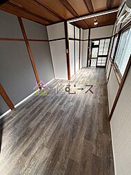 居間