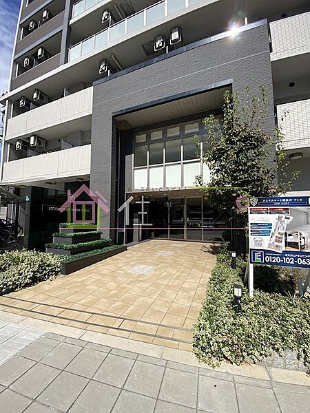 建物エントランス