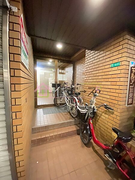 建物エントランス