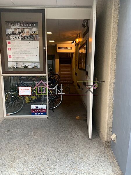 建物エントランス