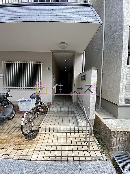 建物エントランス