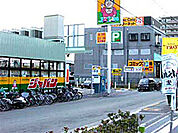 ジャパン 豊中庄内店（411m）
