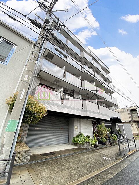 4 / 11