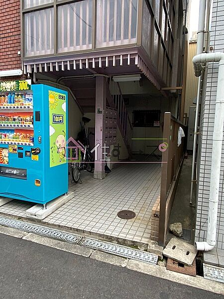建物エントランス