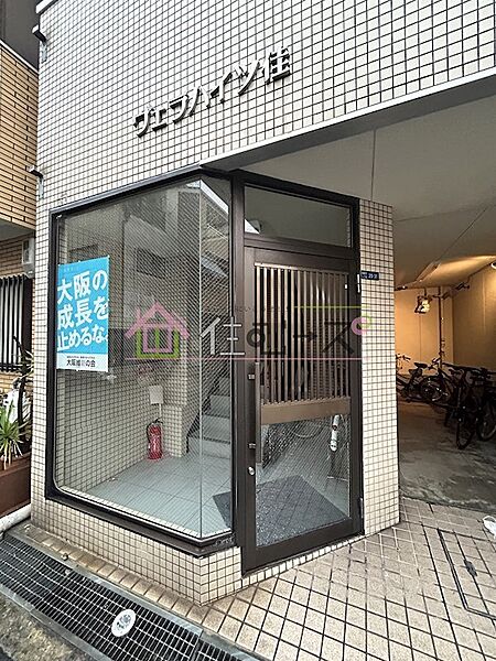 建物エントランス
