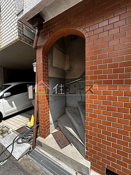建物エントランス