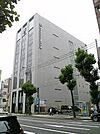 高津理容美容専門学校（519m）