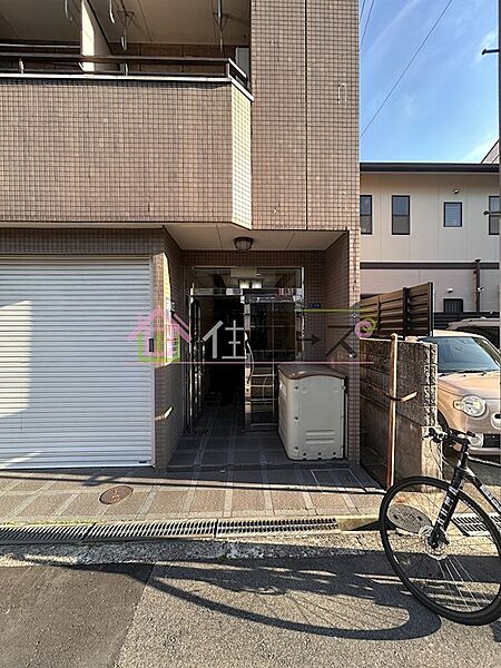建物エントランス