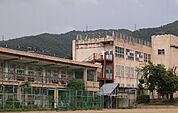 東大阪市立石切中学校（1046m）
