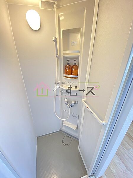 シャワールーム