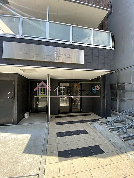 建物エントランス