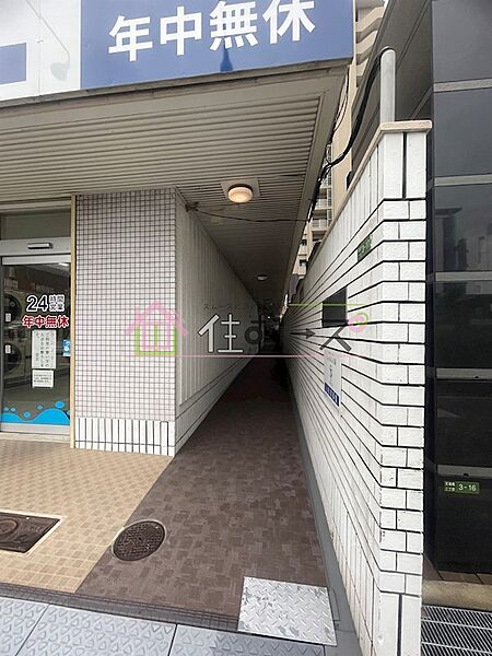 建物エントランス