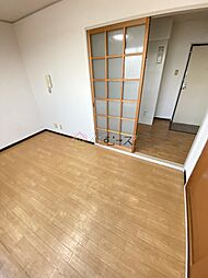 居間