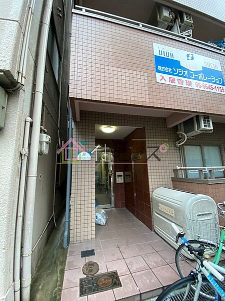 建物エントランス