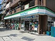 ファミリーマート 港弁天町店（240m）