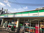 ファミリーマート 尼崎貴布祢店（583m）