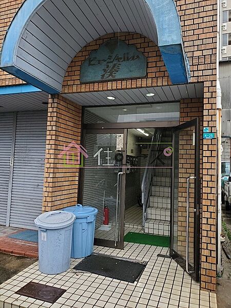 建物エントランス