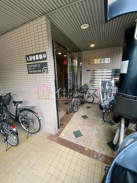 建物エントランス