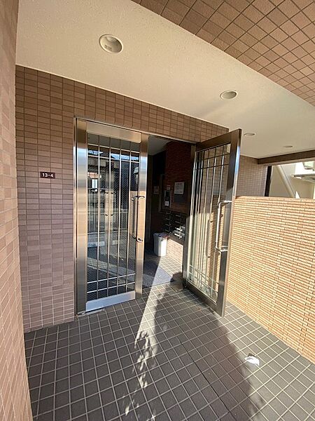 建物エントランス