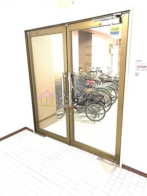 4 / 10