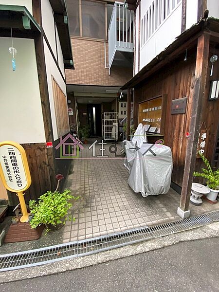 建物エントランス