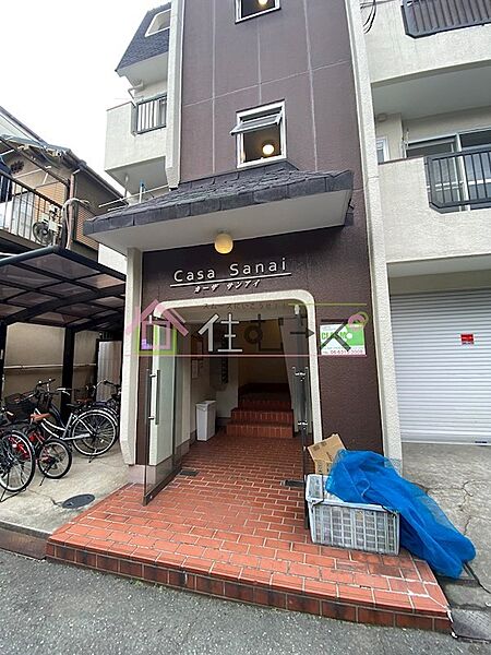 建物エントランス