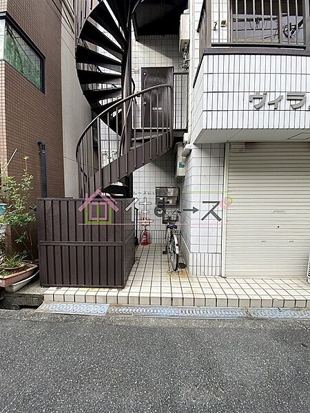 建物エントランス