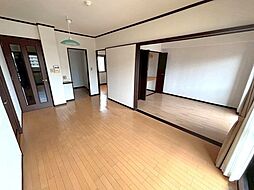 居間