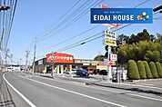 クスリのアオキ二木店 徒歩8分。 590m