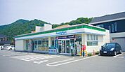 ファミリーマート 野洲大畑店（401m）