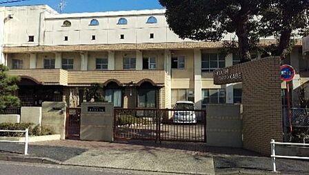 名古屋市立東白壁小学校■「心身ともに調和のとれた 人間性豊かな児童を育成する」を教育目標として掲げています。 320m