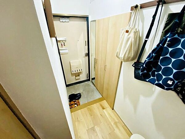 玄関を拡大表示