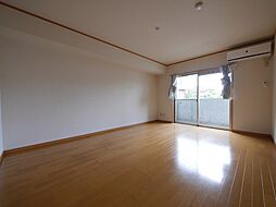 ドリームパレス千秀 103 1階1Kのリビング/ダイニング