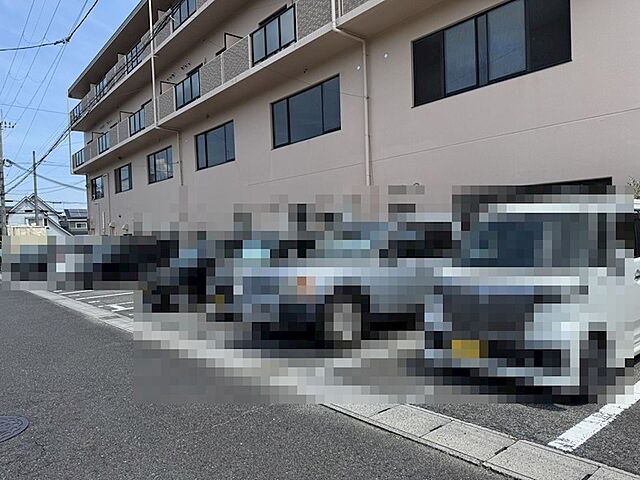 6 / 14