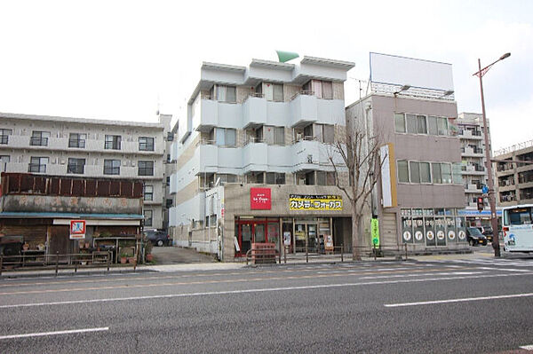 シャトーレジデンス草牟田 ｜鹿児島県鹿児島市草牟田1丁目(賃貸マンション1R・3階・22.95㎡)の写真 その1