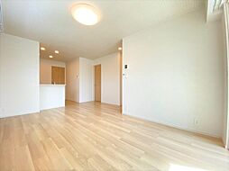 メゾン・シリウス　I 1階1LDKのリビング/ダイニング