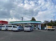 ファミリーマート曽於高校前店 4081m