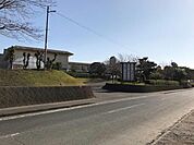 鹿屋市立鹿屋東中学校 874m