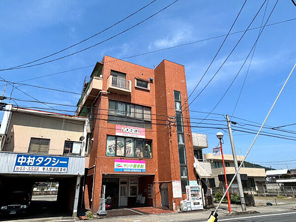 隼人駅前ビル ｜鹿児島県霧島市隼人町内山田1丁目(賃貸マンション1LDK・3階・42.00㎡)の写真 その1