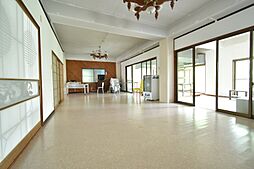 日建ビル 1階3LDKのリビング/ダイニング