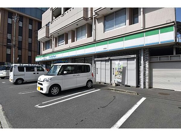 画像22:ファミリーマート笹貫店 267m