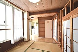 居間