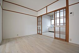 居間