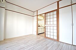 居間