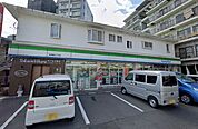 ファミリーマート鴨池二丁目店 924m
