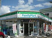 ファミリーマート紫原中学校前店 249m