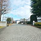 中学校「松本市立山辺中学校まで1528m」