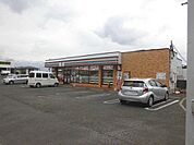 コンビニ「セブンイレブン　松本井川城店まで320m」