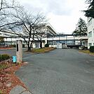 小学校「松本市立島立小学校まで2694m」